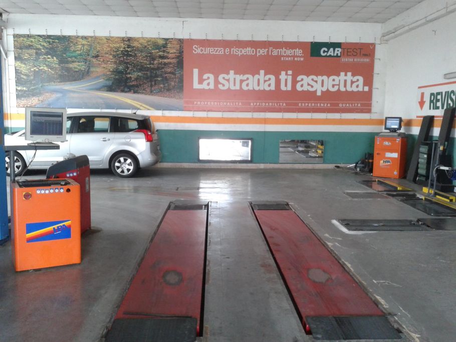 Esempio dalla galleria fotografica di CAR TEST ROMA 2016